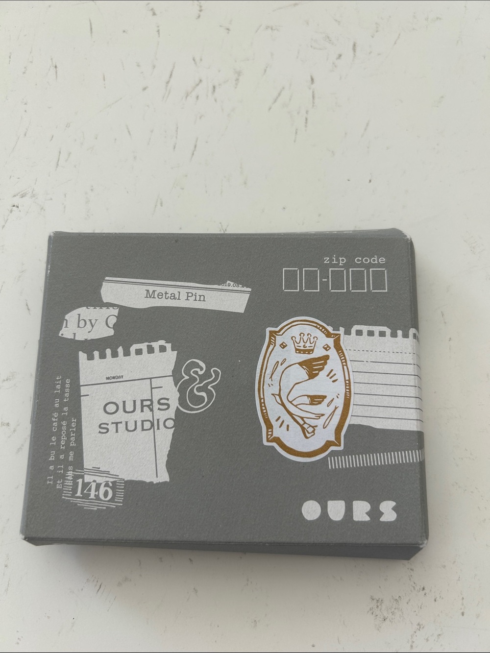Ours Studio stationery Pin - New
